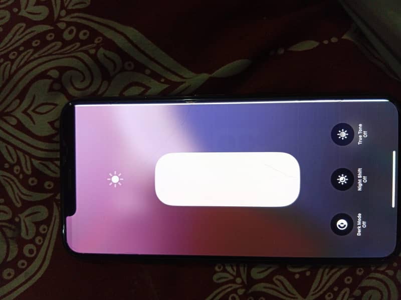 Apple iPhone XS Max 4