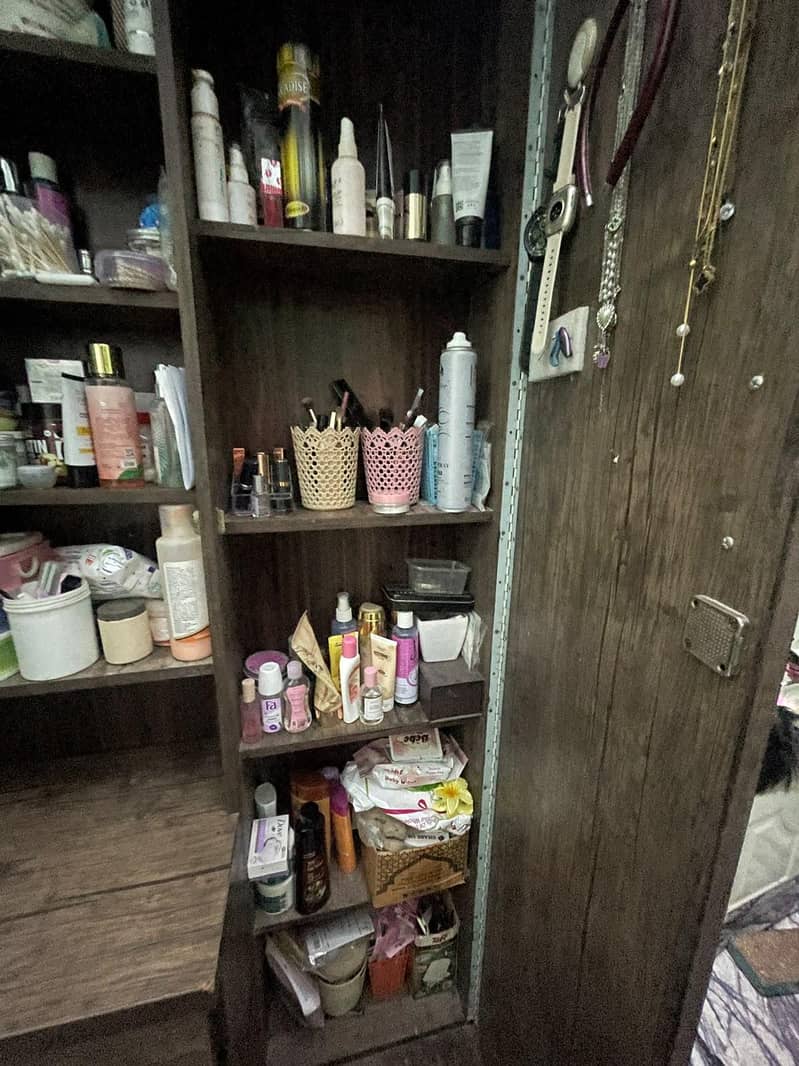 Dressing Cabinet 0