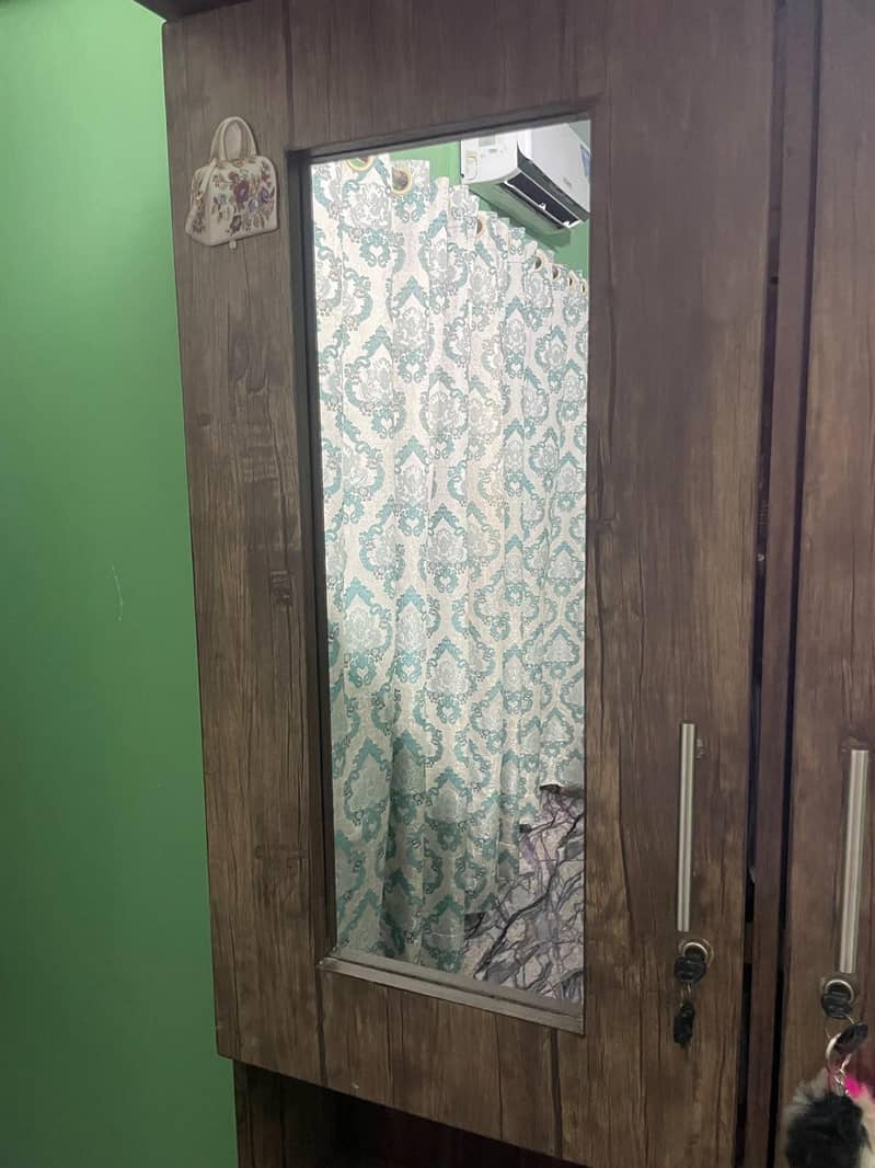 Dressing Cabinet 7
