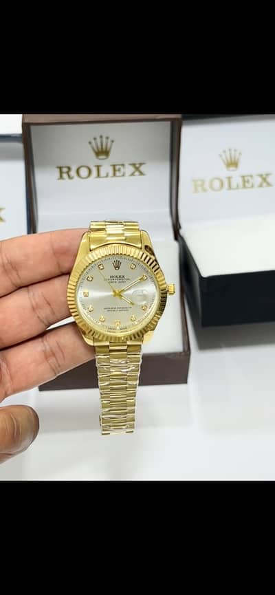 Rolex premium watch’s in available in 3 colours