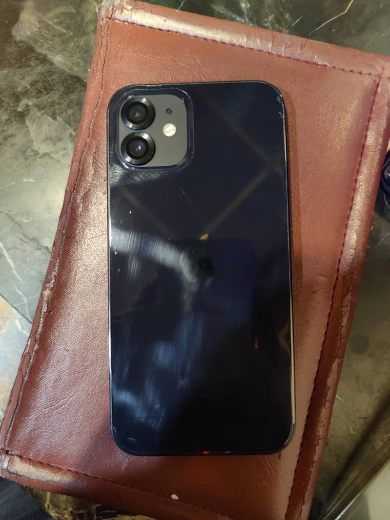Apple iPhone 12 1