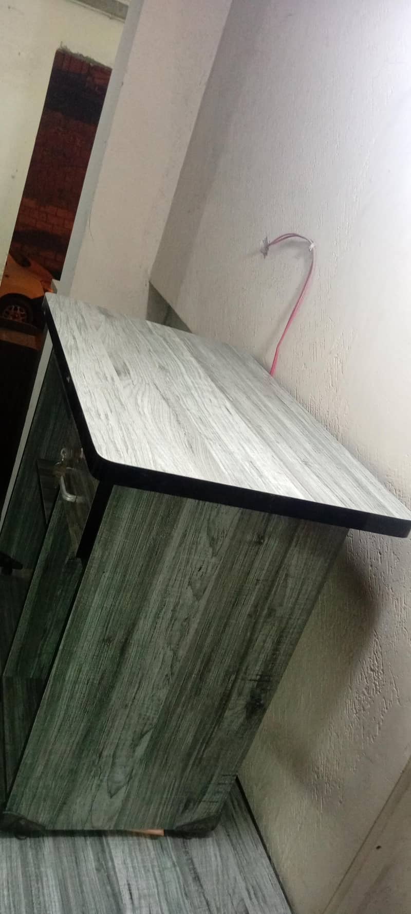 computer Table 2ftby3ft 2