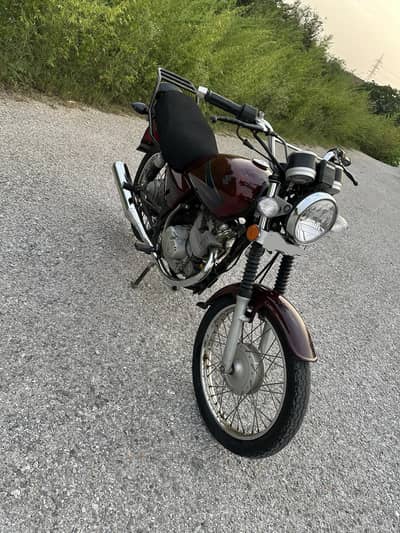 Suzuki Gs 150 2015