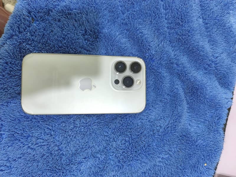 Apple iPhone 14 Pro 2