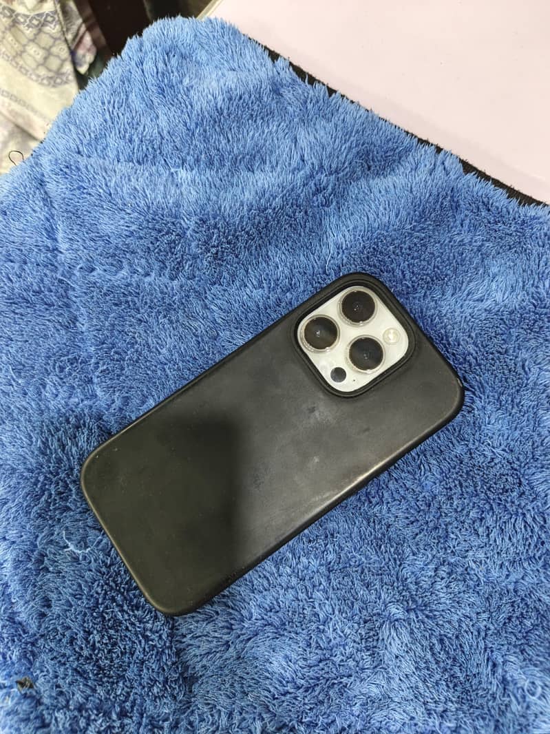 Apple iPhone 14 Pro 3
