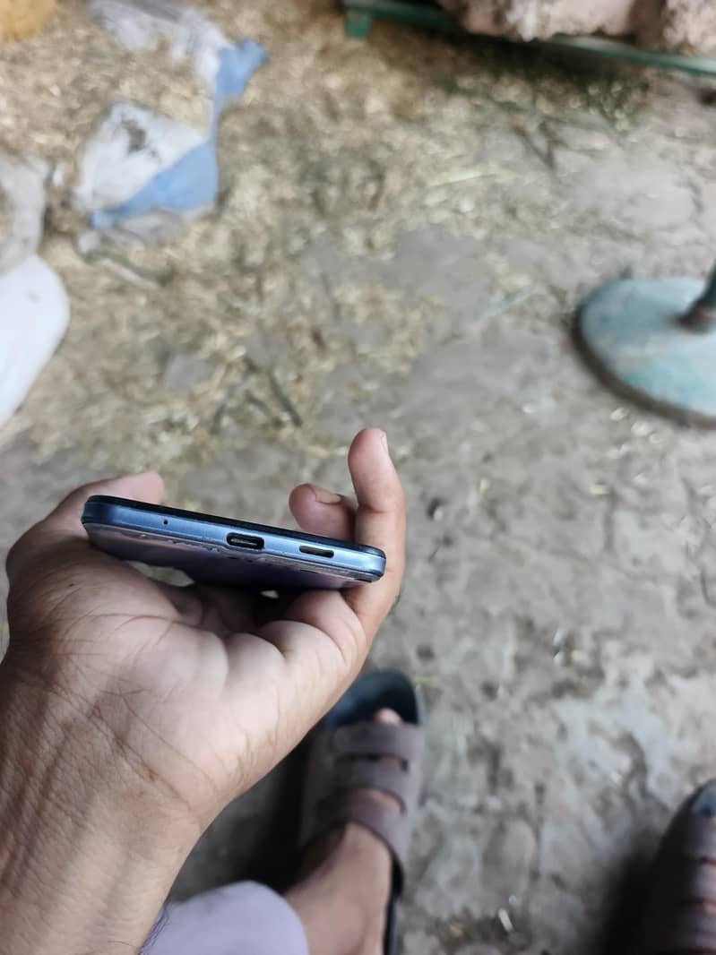 Sharp Aquos Zero 1
