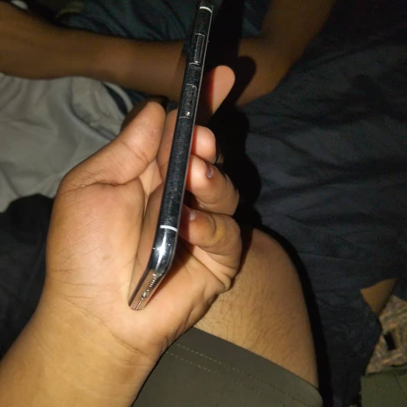 Apple iPhone X 0