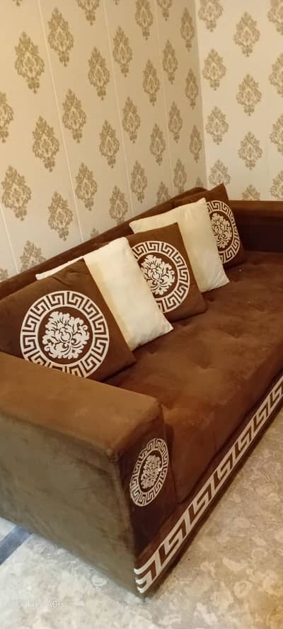 1,2,3 seater Sofas set for Sale in Good condition and Quality