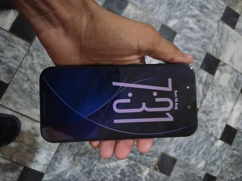 Apple iPhone 15 Pro 1