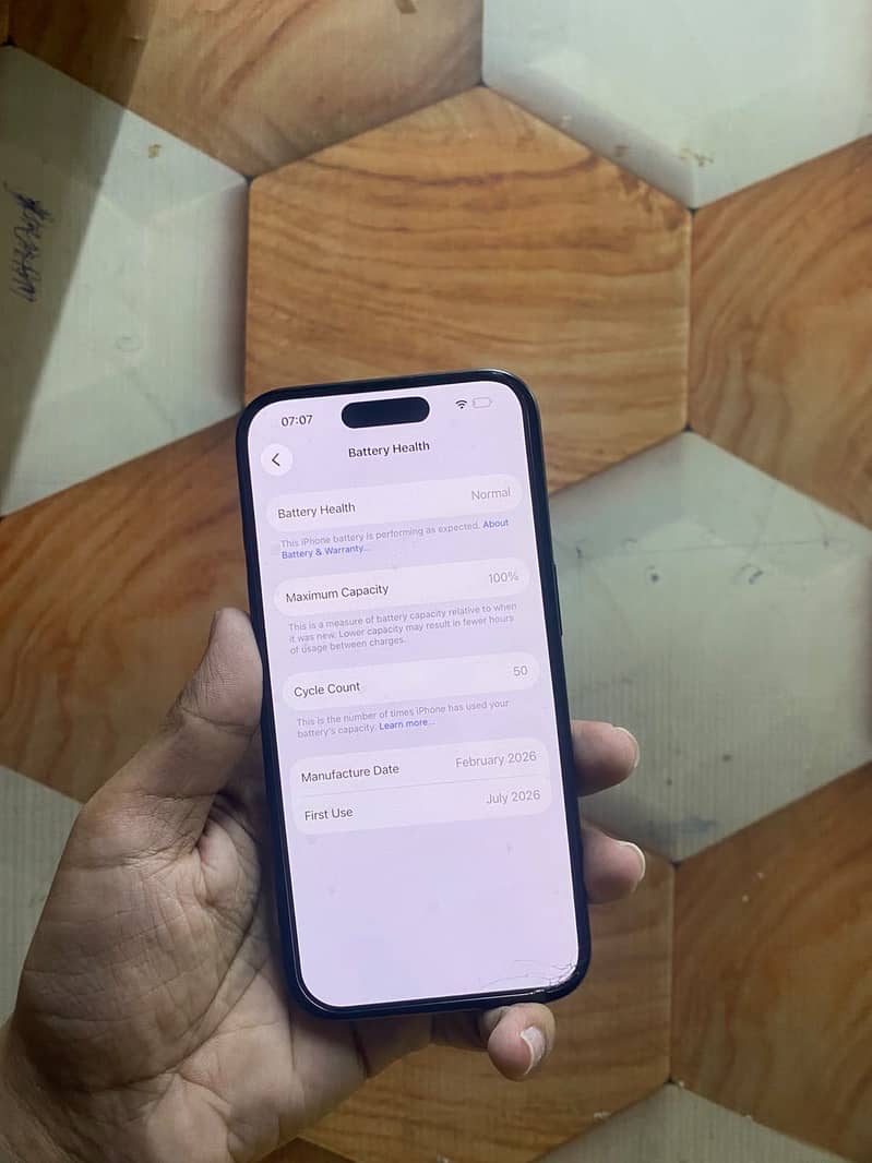 iPhone 16 2