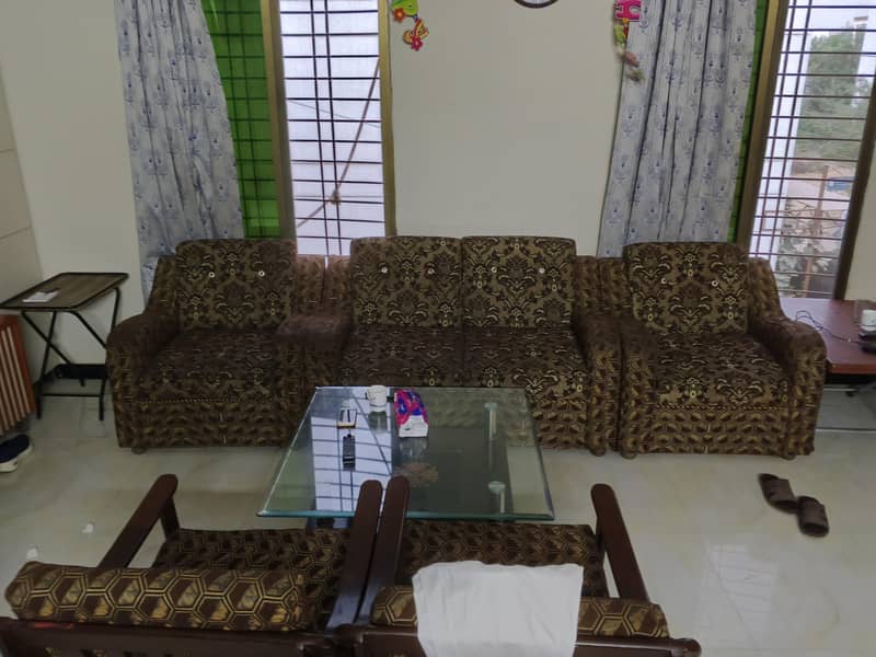 7 Seater  sofa  or table 4