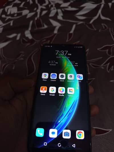 Infinix Hot 8