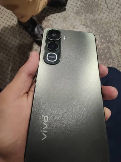 Vivo Y400