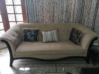 Sofa Set Urgent Sale