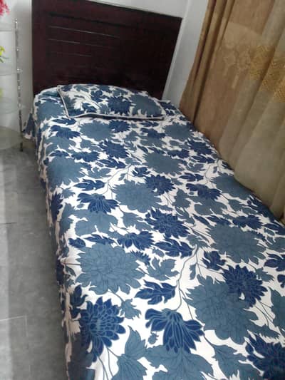 Beautiful wooden bed in brand new condition with medicare foam
