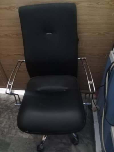 lab recipetion chairs and Table