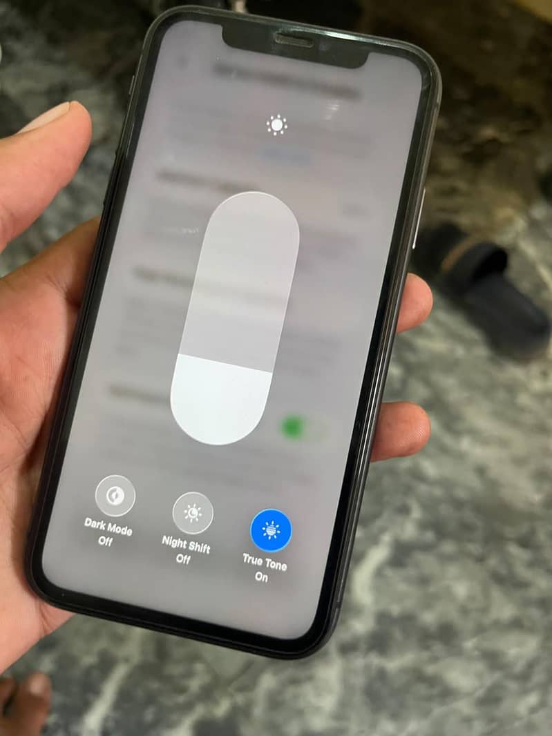 Apple iPhone 11 3