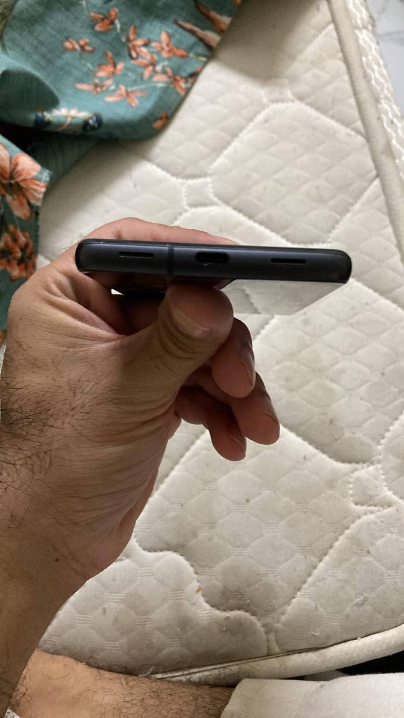 Google Pixel 7a 5