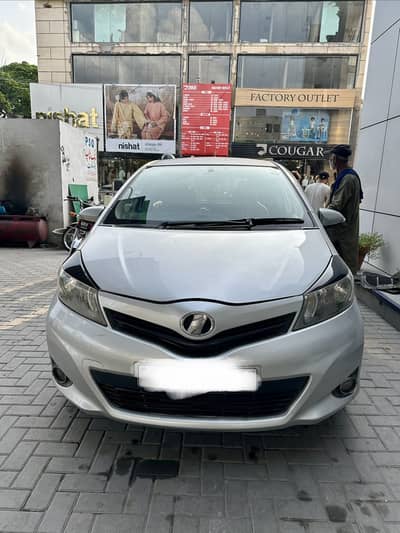 Toyota Vitz 2011