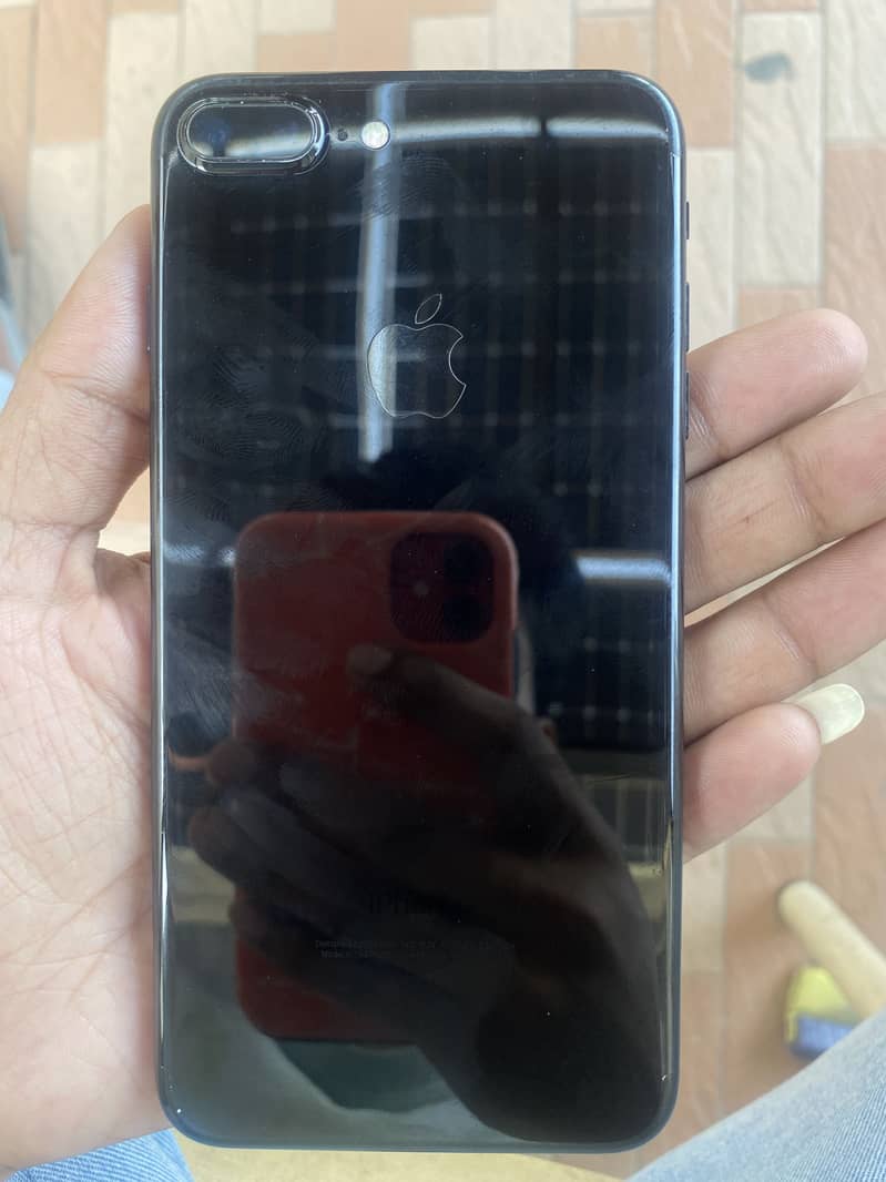 Apple iPhone 7 Plus 0