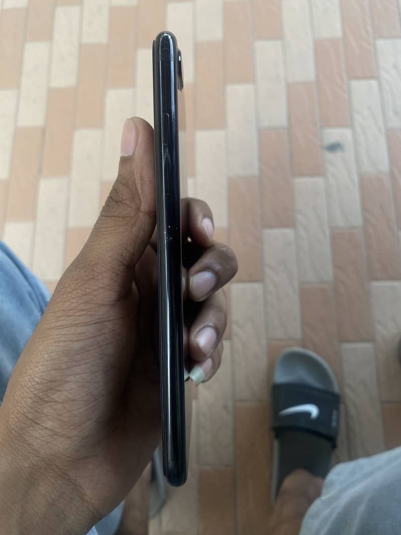Apple iPhone 7 Plus 3