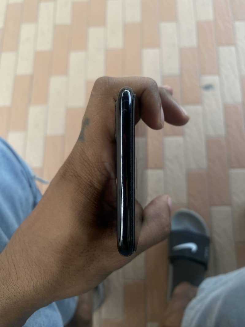 Apple iPhone 7 Plus 4