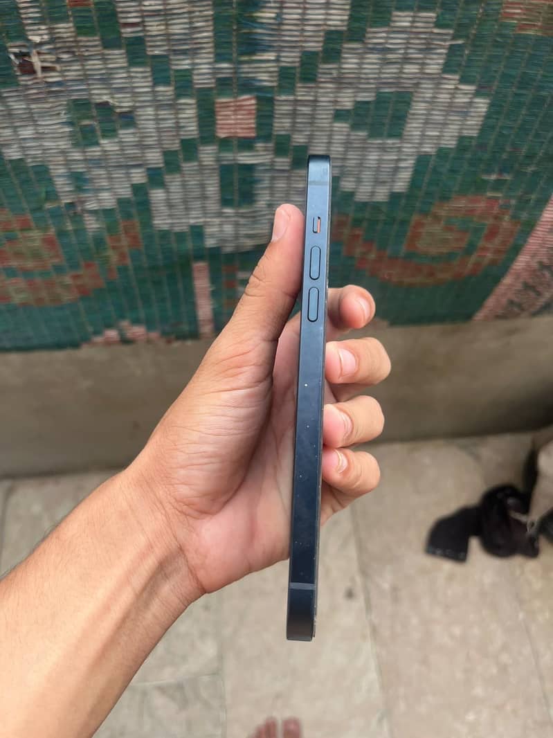 Apple iPhone 14 plus 4