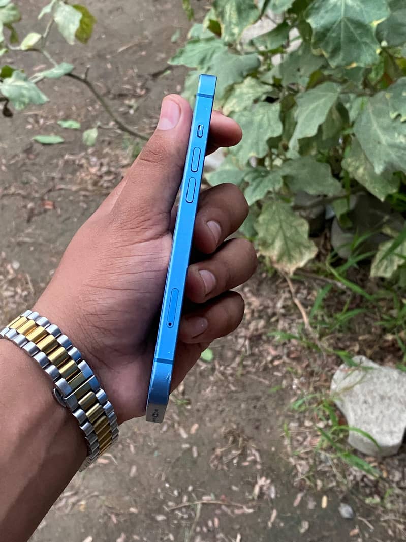 Iphone 13 JV 3