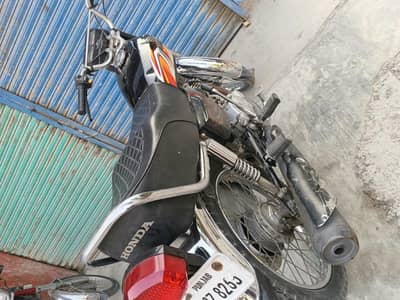 Honda CG 125 2022 model good condition