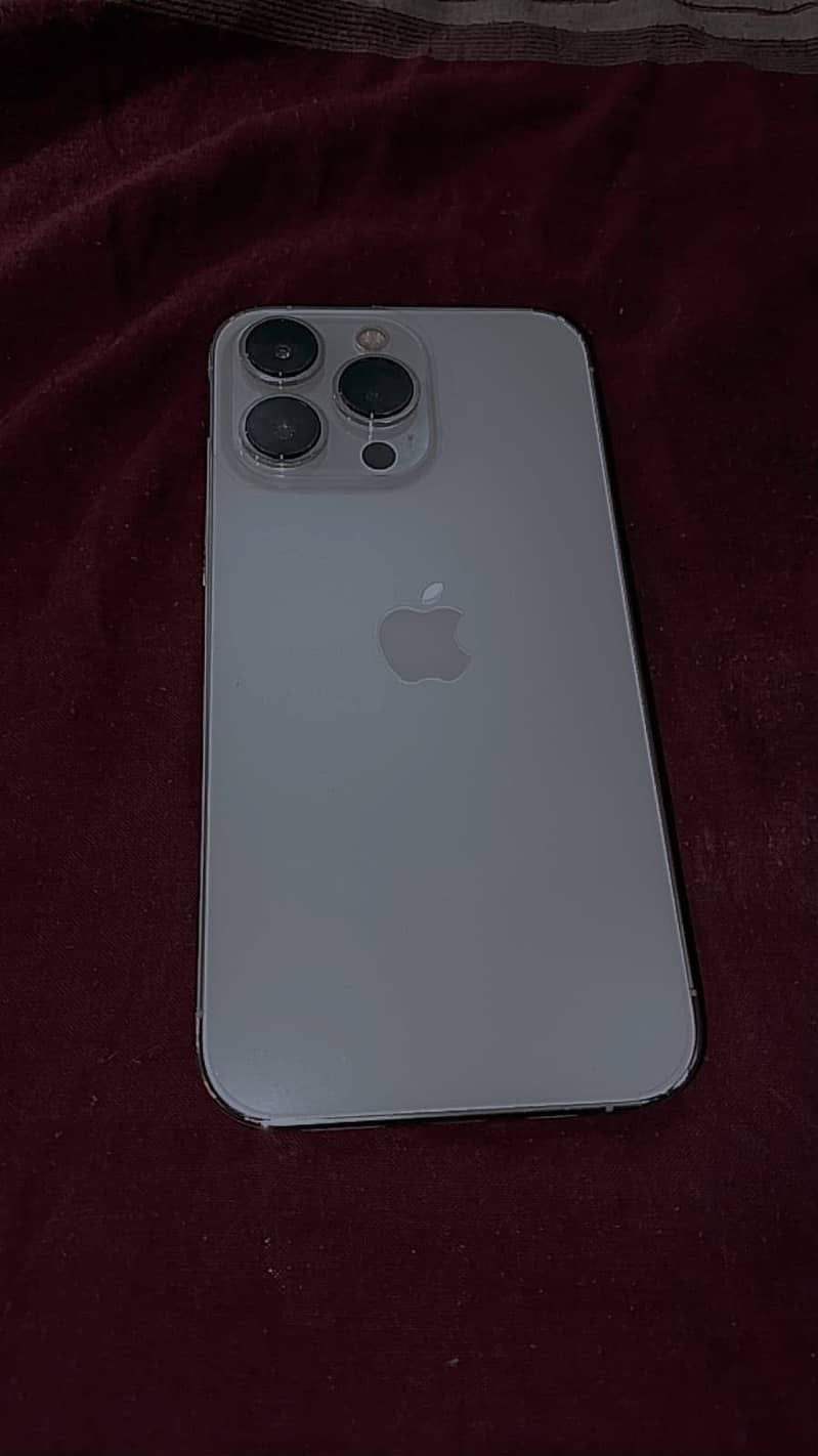 Apple iPhone 13 Pro 0