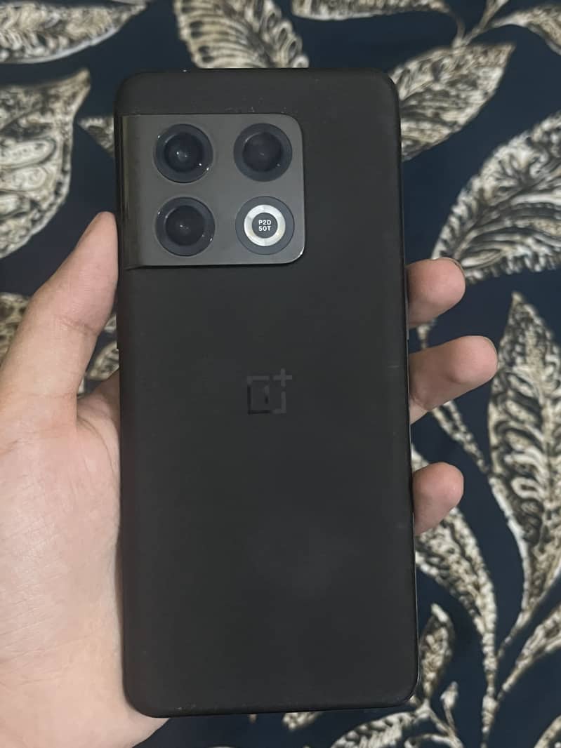 One Plus 10 Pro 1