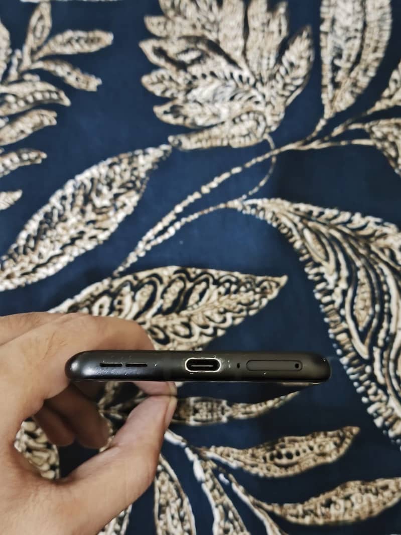 One Plus 10 Pro 4