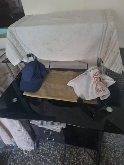 Computer table urgent sale