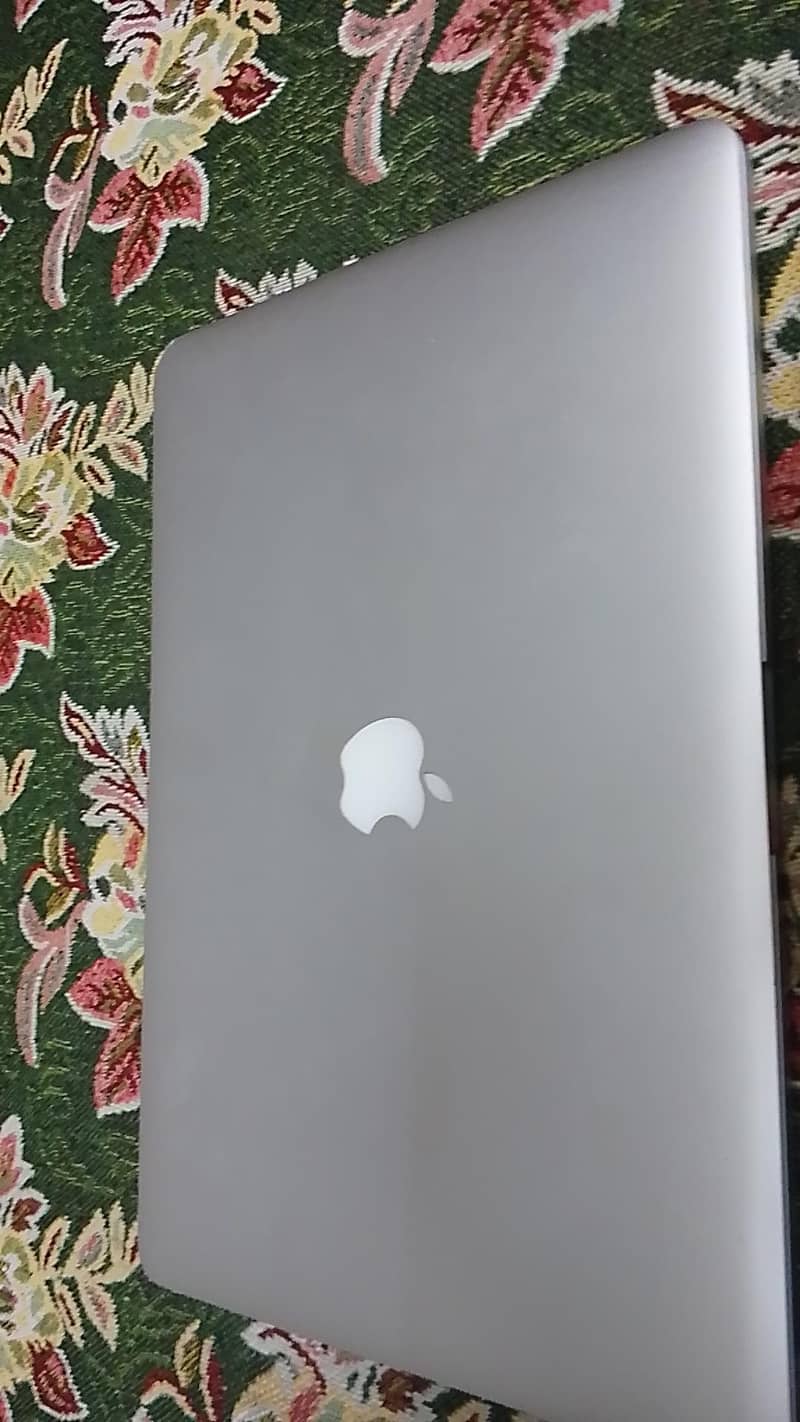 MacBook pro 0