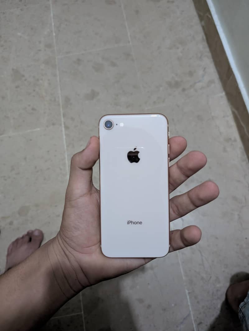 Apple iPhone 8 0