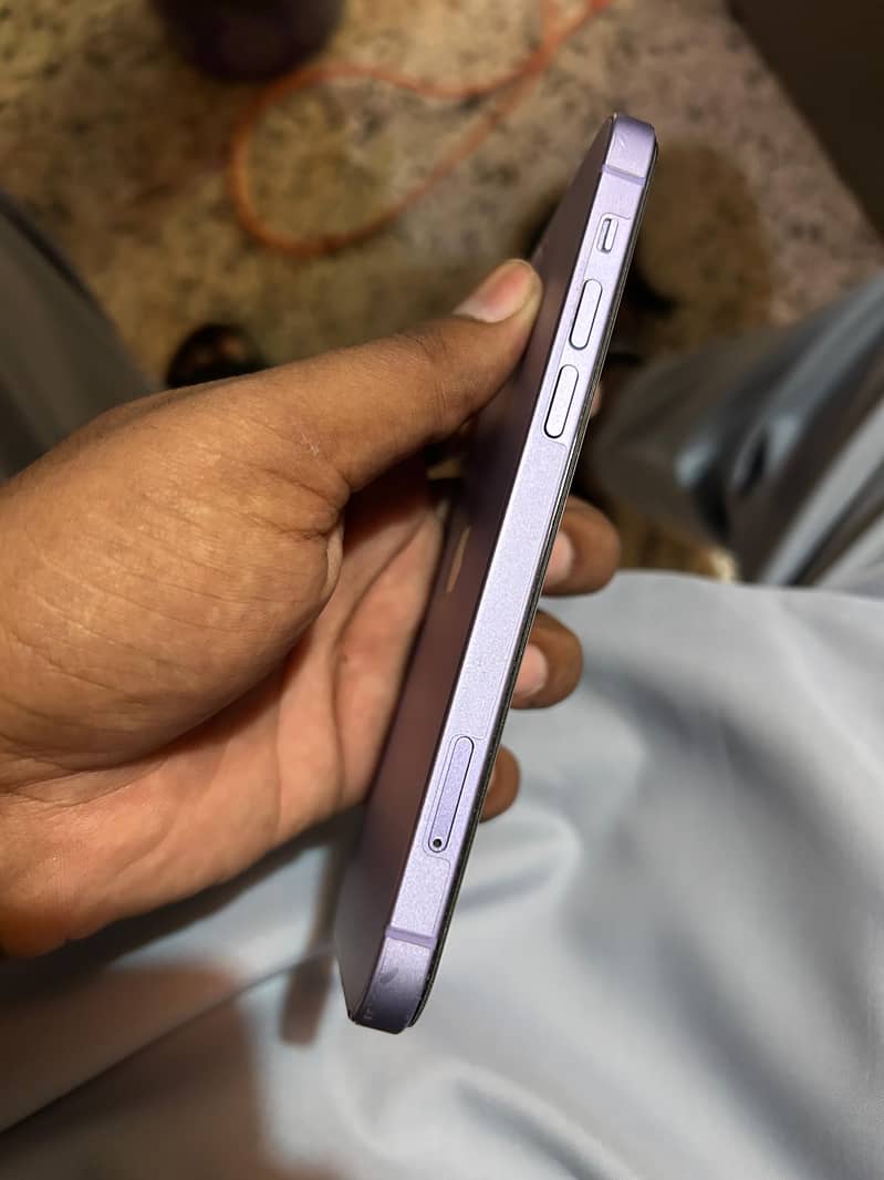 Apple iPhone 12 2