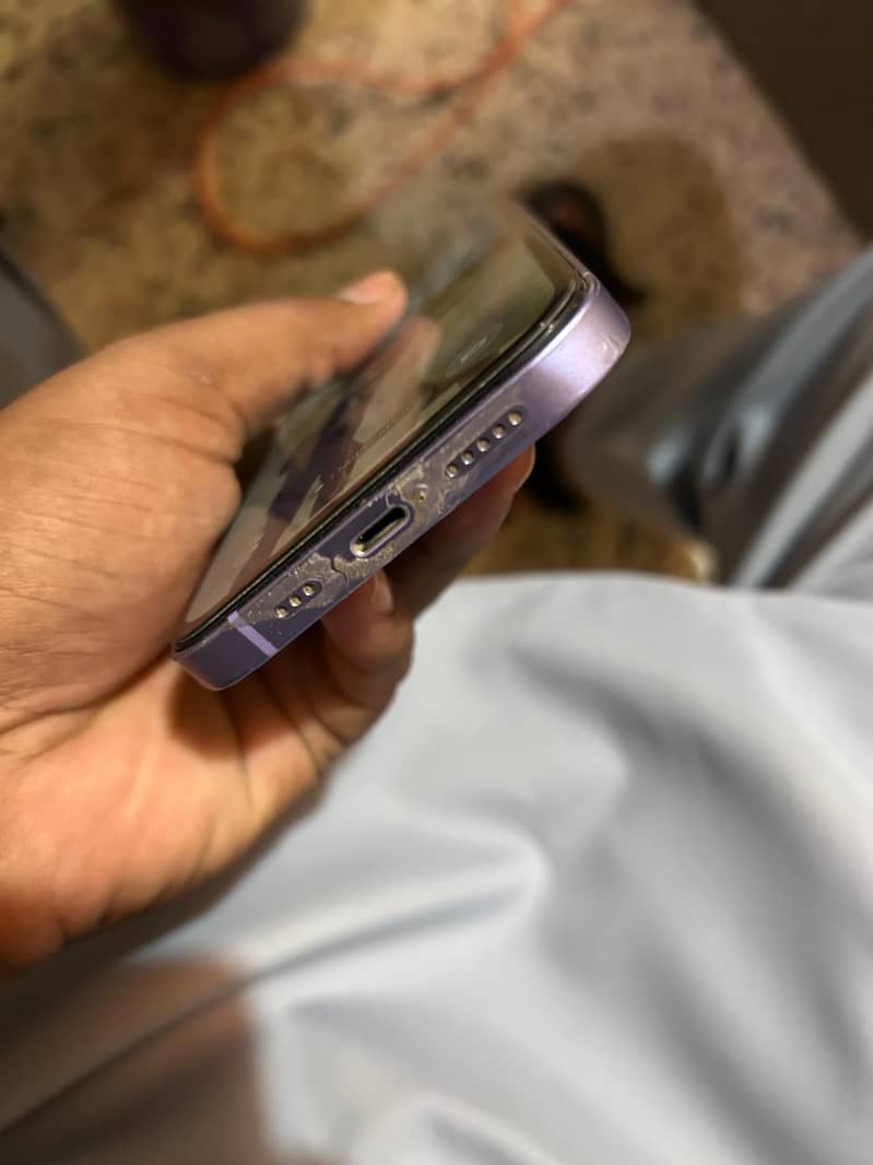 Apple iPhone 12 3