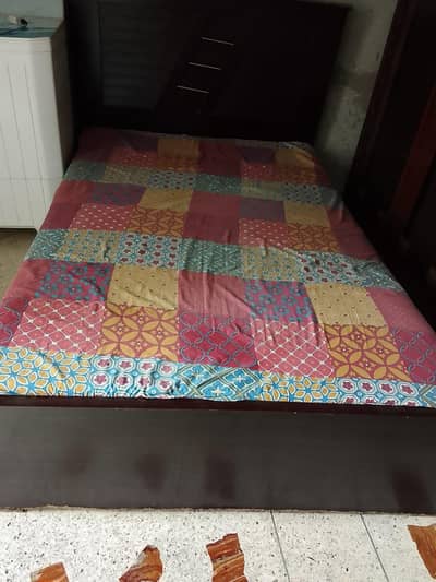 Single bed with mattress