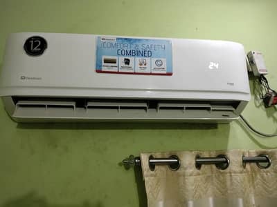 dawlance AC 1.5 ton DC inverter/0323/4811011/