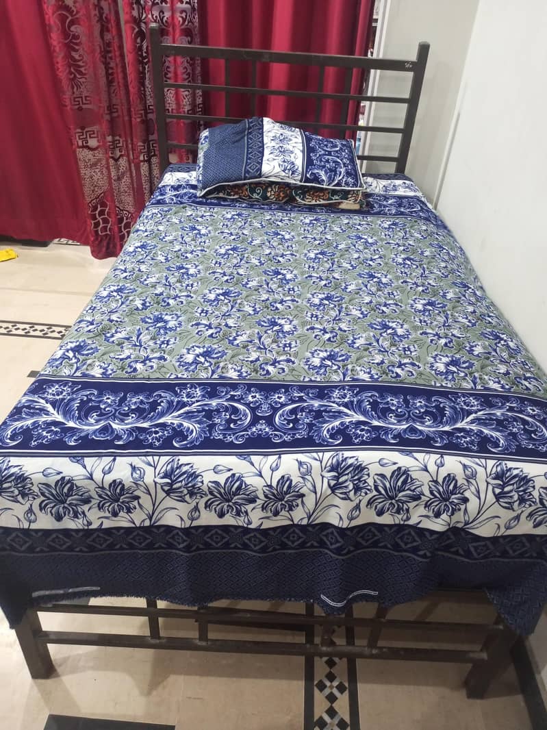 Single beds 4