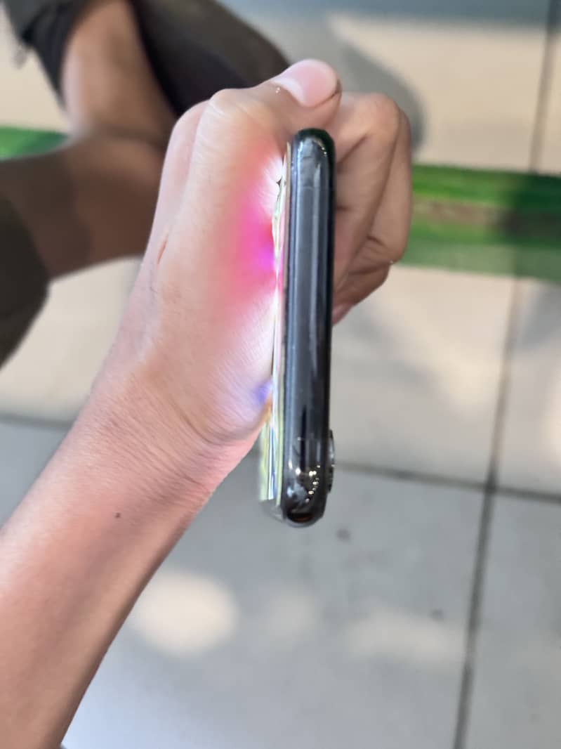 Apple iPhone X 2
