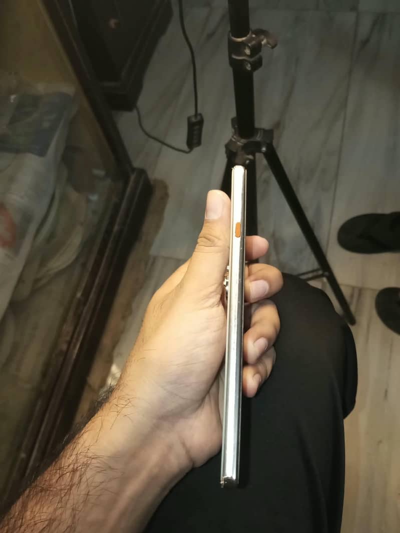 Tecno camon 40 8/256 Box missing 2