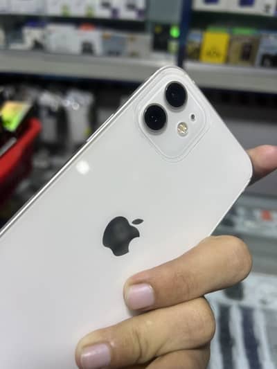iPhone 12 factory unlock