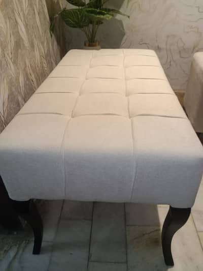 sitti and 2 stool an 2in1 wood and Iran table larg