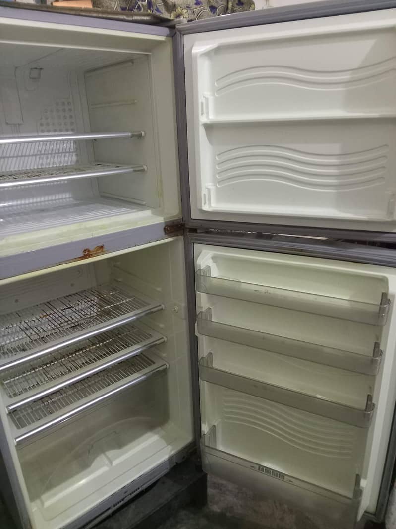 large fridge 0