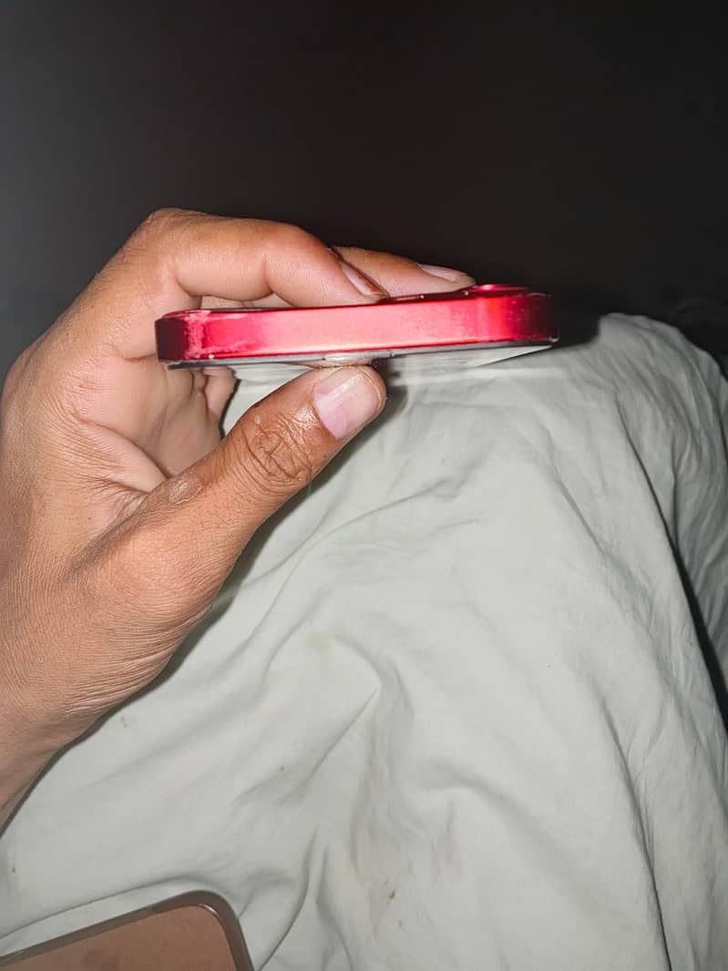 Apple iPhone 13 2