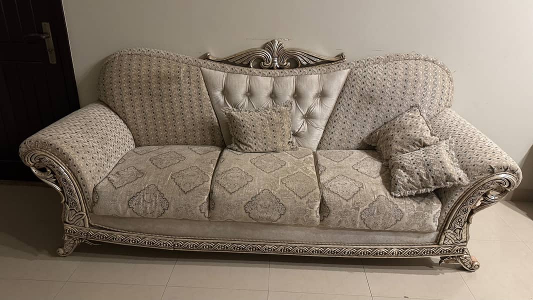 Dining Table + Sofa seat 17