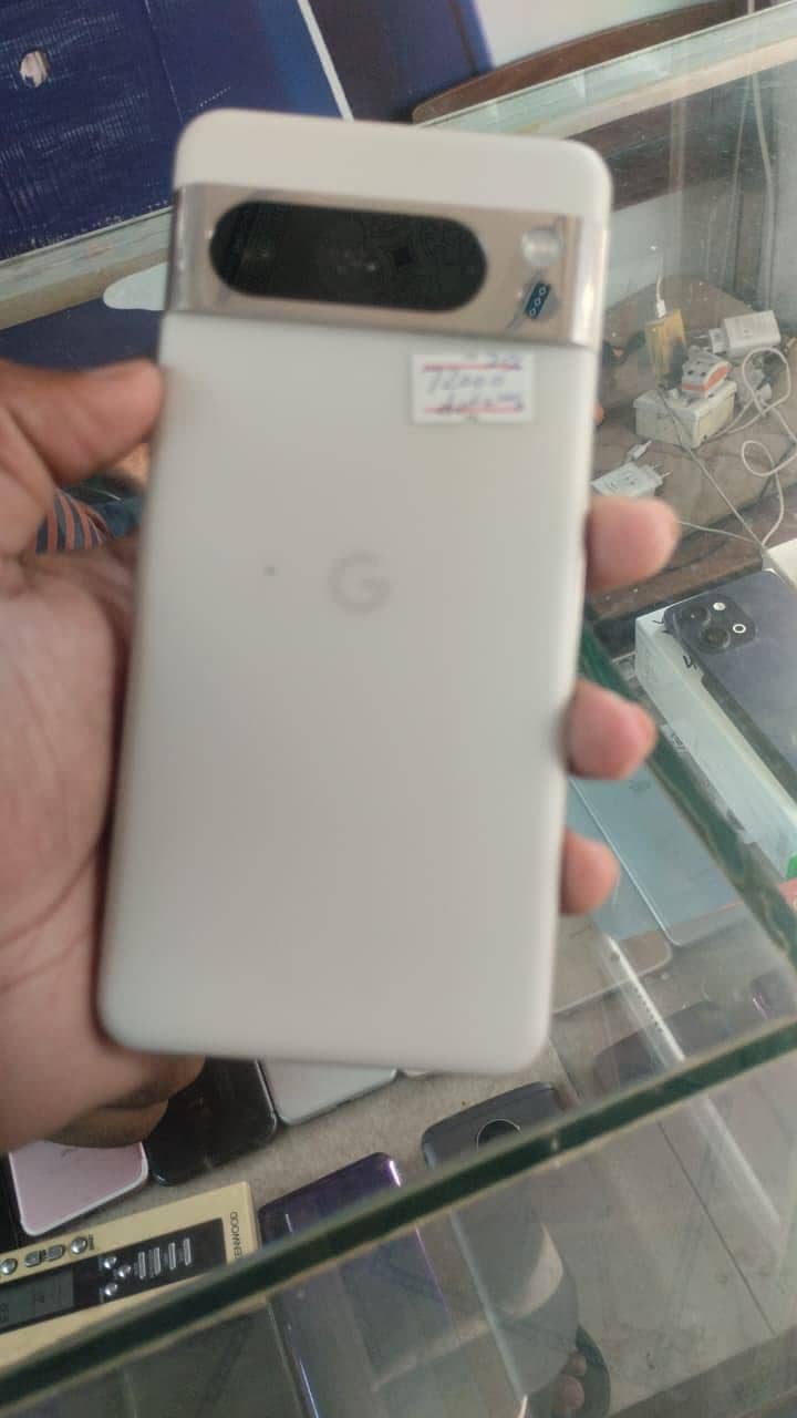 Google Pixel 8 Pro 1