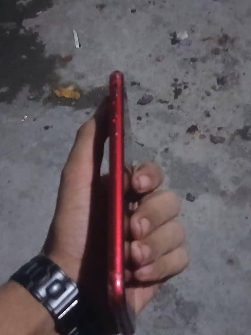 Apple iPhone 11 7