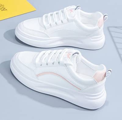 Korean-Style Lightweight Chunky Sneakers